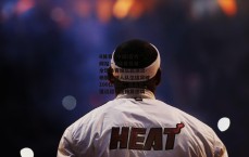 B体育 (中国)官方网站 - B体育引领全球体育娱乐新潮流-杨毅，湖人队估值突破100亿美元，商业价值远超传统核算逻辑
